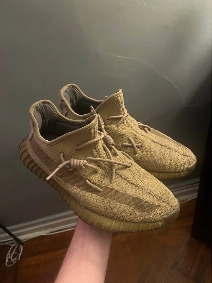 Yeezy ‘Earth’