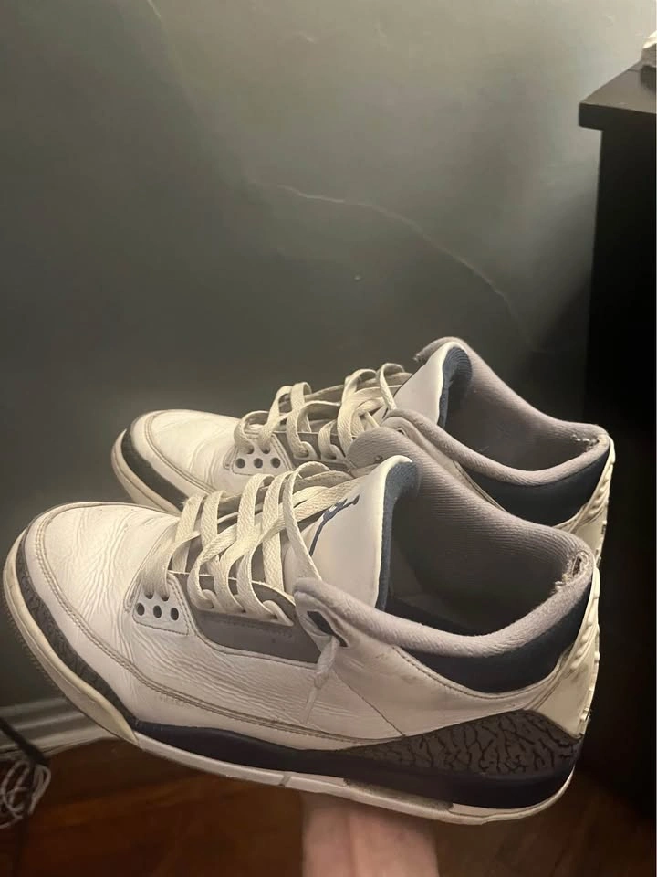 Midnight Navy Jordan 3s