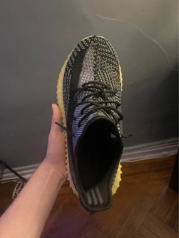 Adidas Yeezy Boost 350 V2 Carbon - photo 5