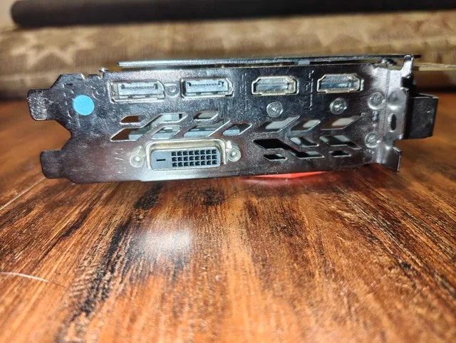 MSI GeForce GTX 1080 Ti Gaming X 11G - photo 3