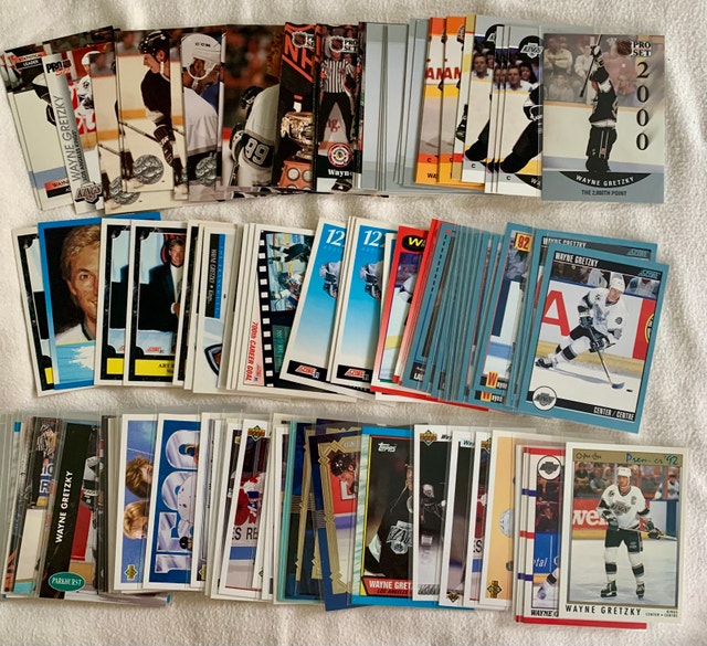 Wayne Gretzky Hockey Card Collection - photo 3