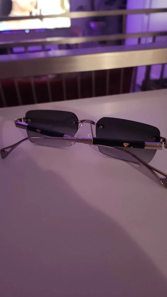 Gradient mens sunglasses image indicator(5)