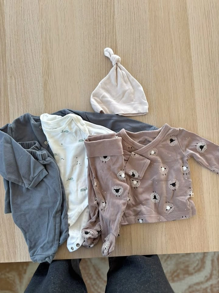 0-3 baby clothes