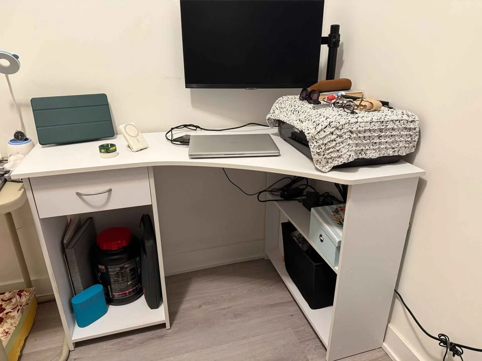 Modern White L-Shaped / Curved Corner Computer Desk – $100 - photo 2