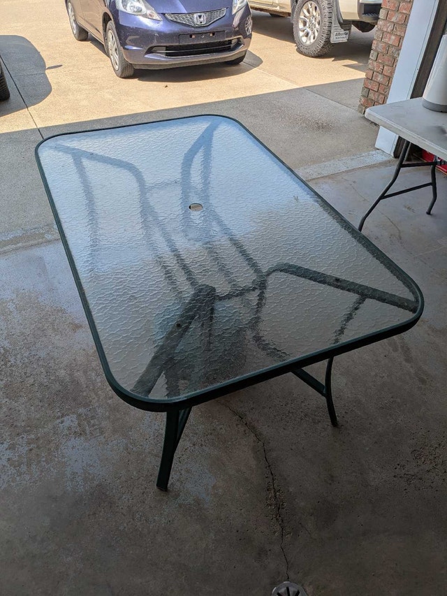 Patio table