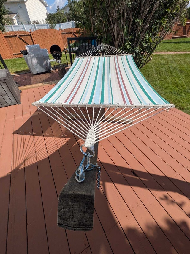 Hammock , wood frame clean and sturdy