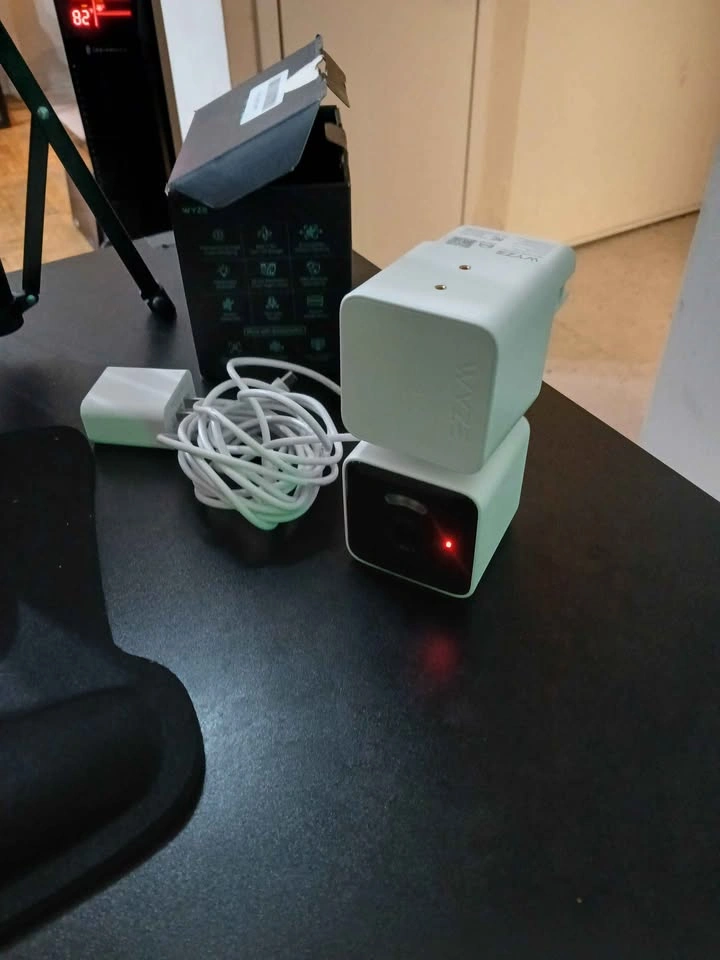 Wyze wifi 360⁰ security camera night vision 2-way talk - photo 3