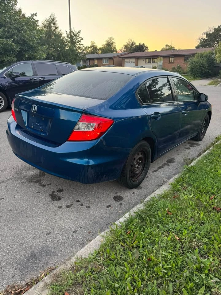 2012 Honda Civic - photo 2