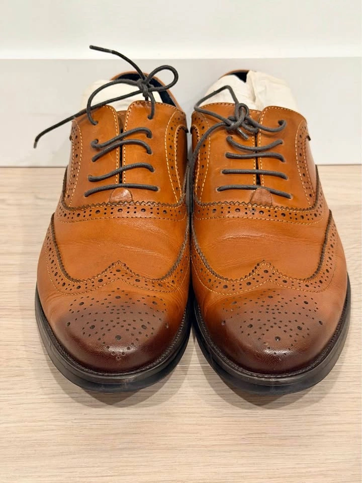 Men’s Tan Leather Wingtip Brogue Dress Shoes (US12.5 / EU46)