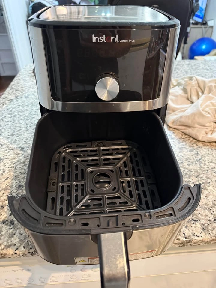 Air Fryer - photo 2