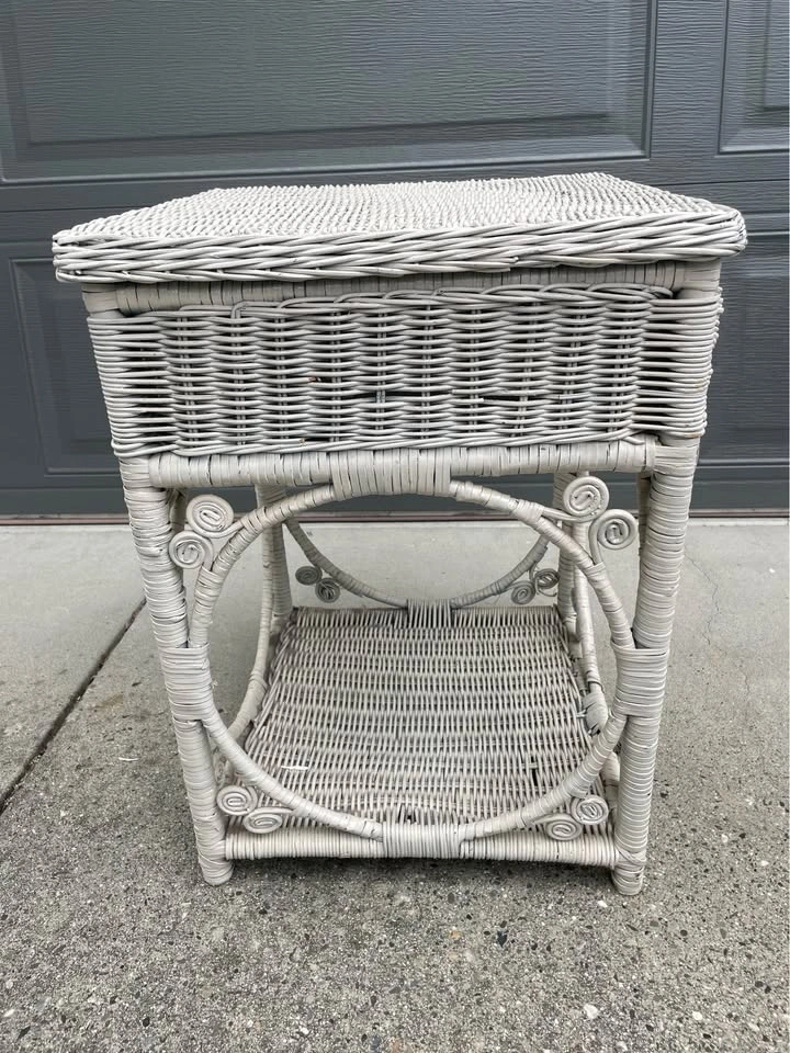 Vintage White Rattan night/side table with drawer - photo 4