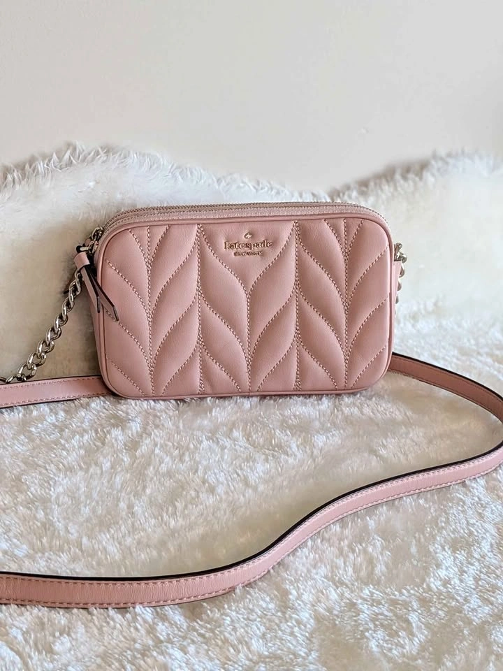 Kate Spade quilted kendall crossbody bag - like new