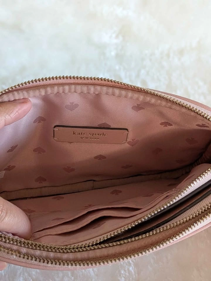 Kate Spade quilted kendall crossbody bag - like new - photo 5