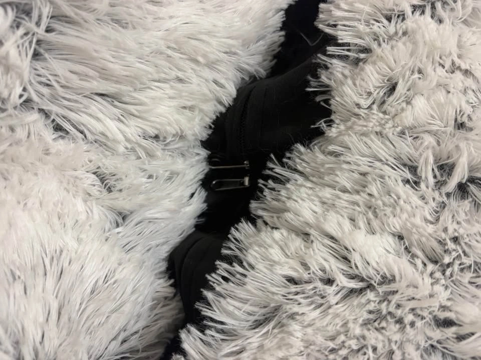 Bowsers Shaggy Donut Dog Bed - photo 4