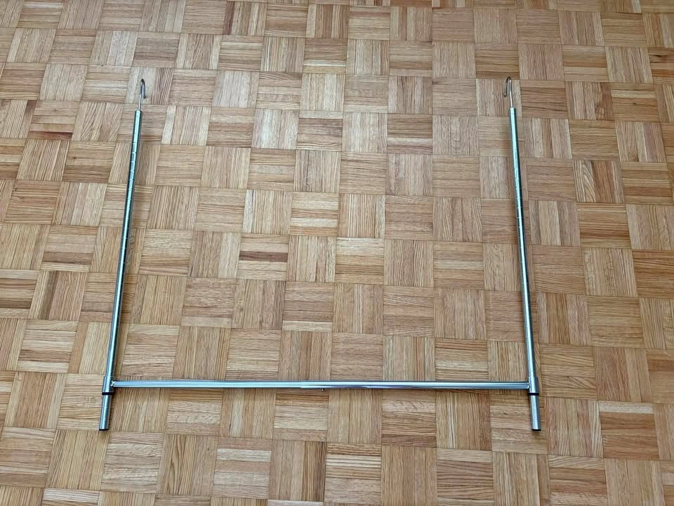 Adjustable Hanging Closet Rod