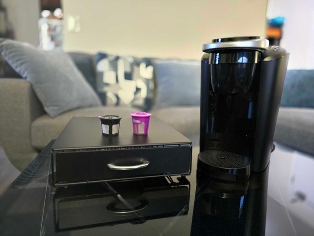 Keurig K-Cup Coffee Maker with Drawer and 2 Reusable Pods