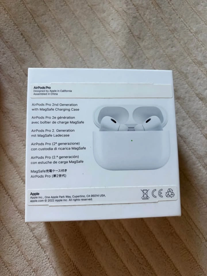 Genuine Apple AirPods Pro 2 USB-C - Excellent Condition - photo 5