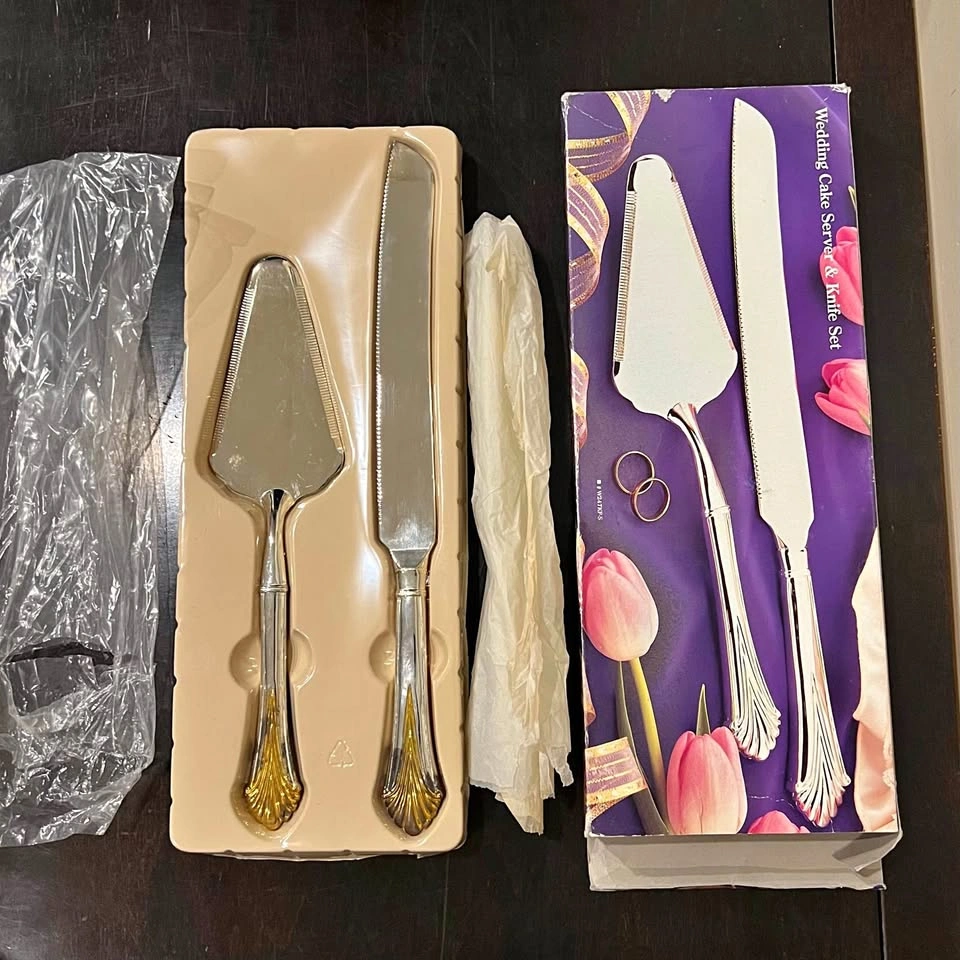 Vintage La Casa Silver Plated Wedding Cake Knife Server Set