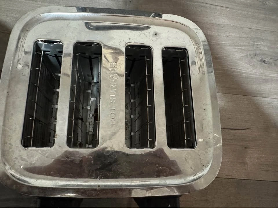 4-Slice Toaster - photo 2
