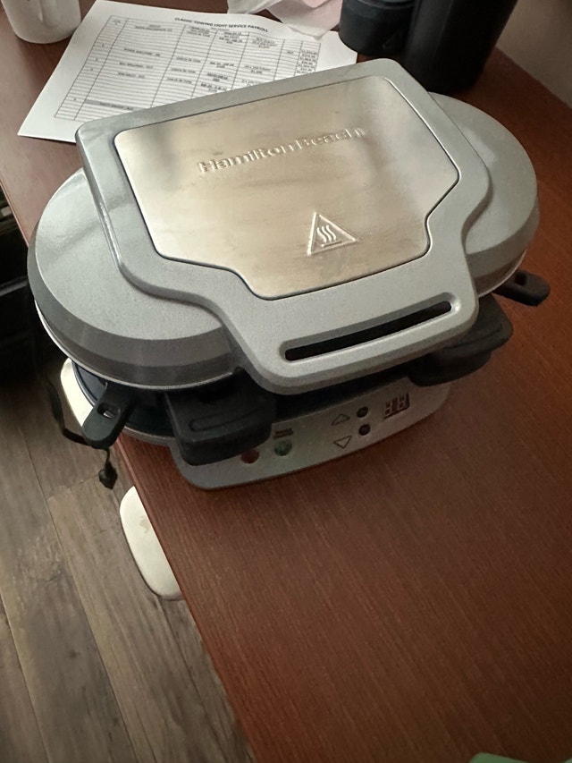Hamilton Beach Breakfast Sandwich maker - photo 4