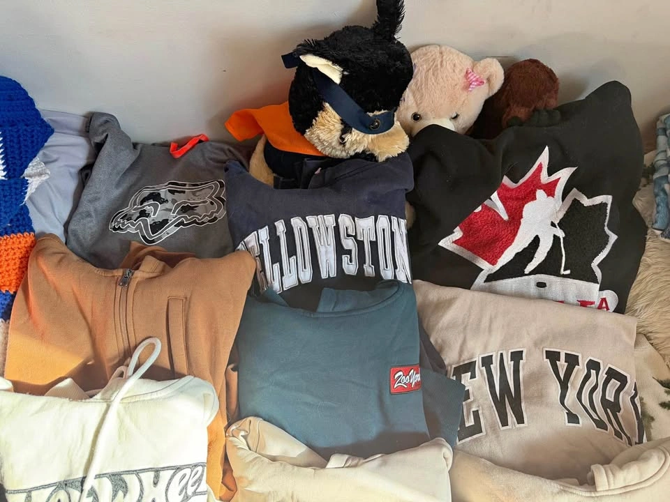 Teen hoodies/sweaters