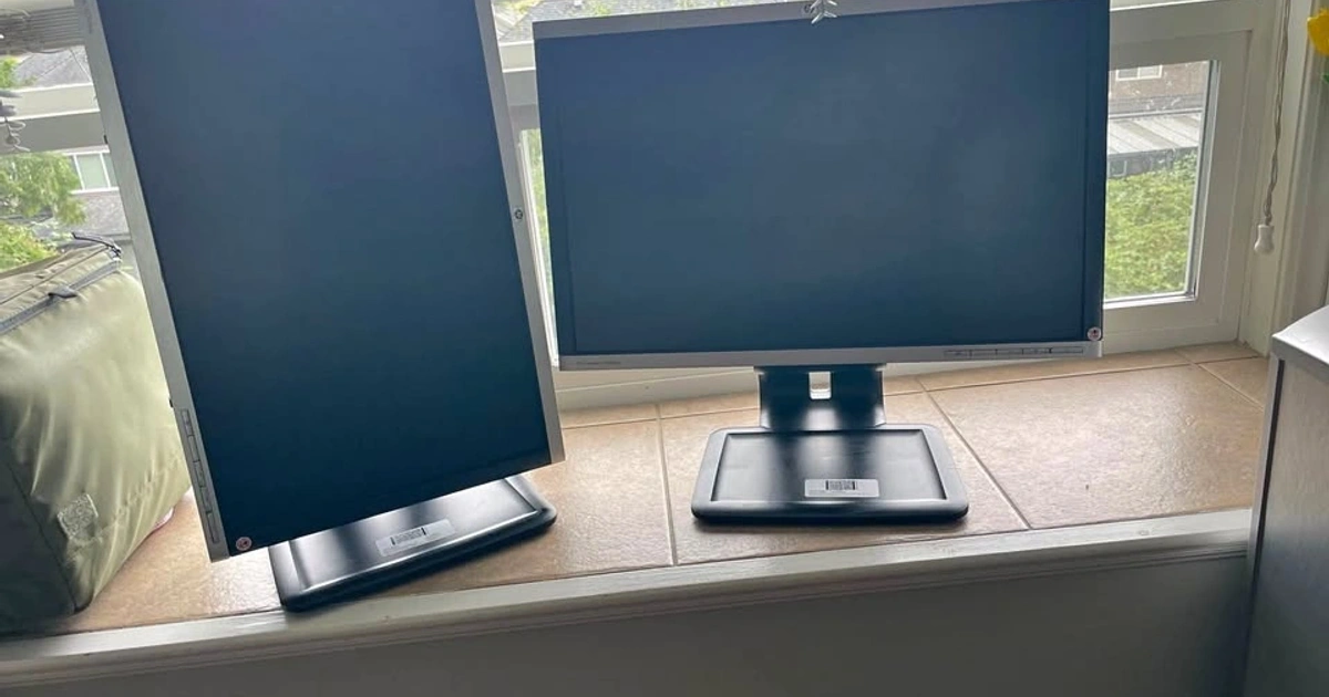 Computer Monitor 50 HP Compaq LA2205wg Monitor | Karrot