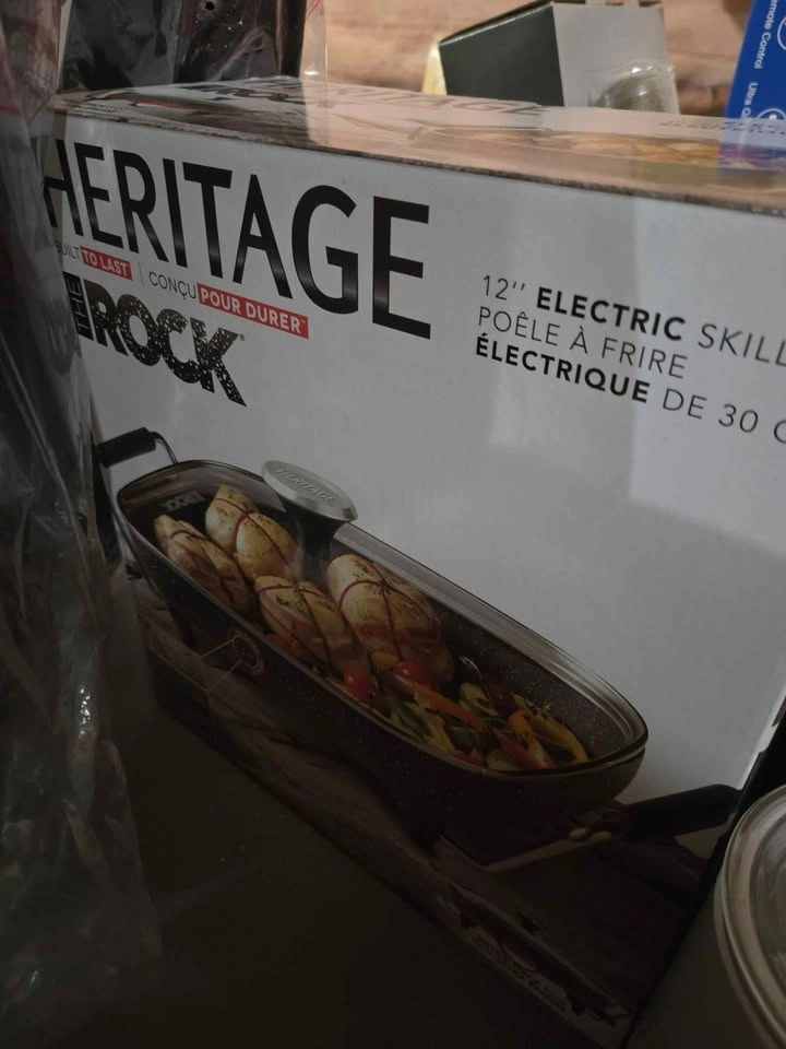 NEW - Starfrit Heritage The Rock Electric Skillet, 12", 1200W, G - photo 3