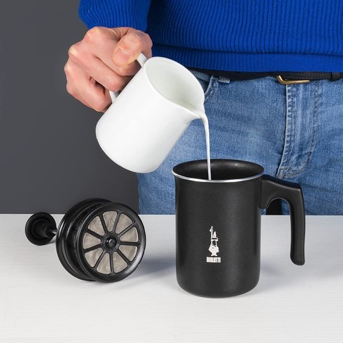 Bialetti Tutto Crema 6 Cup Stovetop Milk Frother Manual Creamer - photo 4