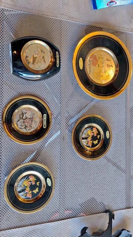 Vintage 24K Gold Trim Decorative Plate and Vase Set