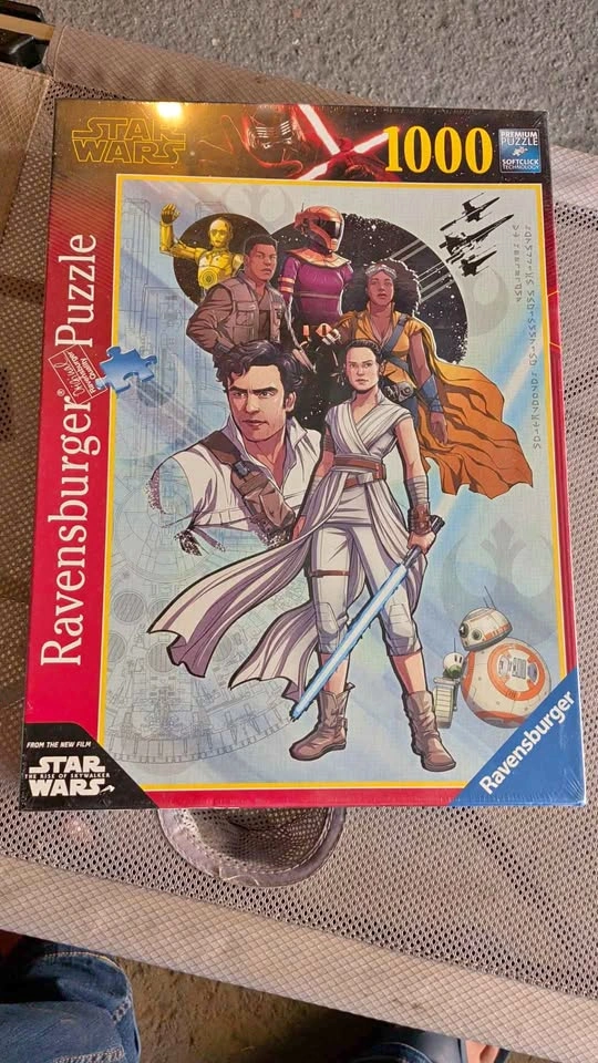 Ravensburger Star Wars: The Rise of Skywalker 1000 Piece Puzzle
