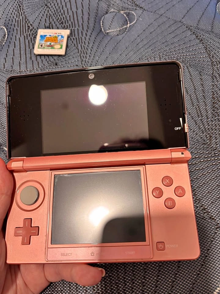 Nintendo 3DS Pink Console