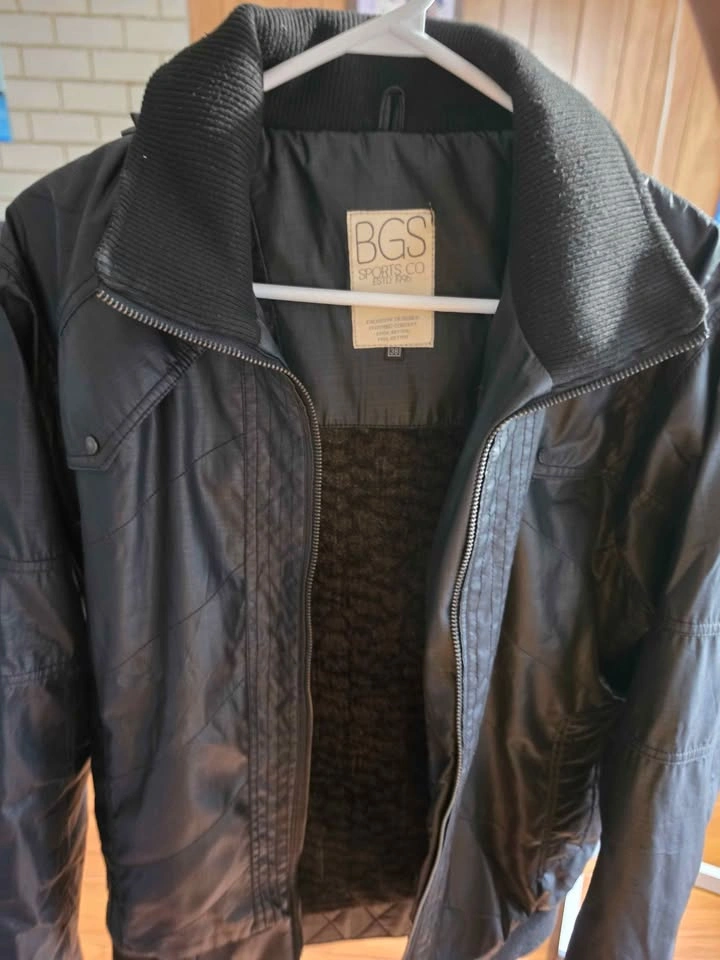 BGS Sports Co. Men's Winter Jacket (Size 38) - photo 2