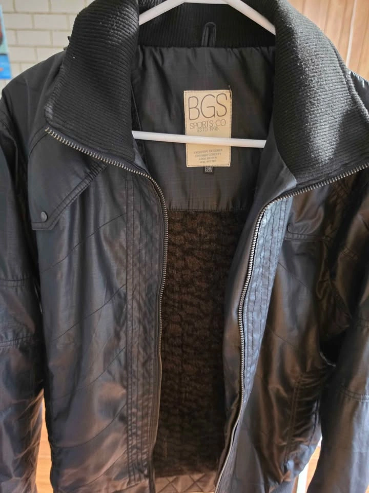 BGS Sports Co. Men's Winter Jacket (Size 38) - photo 3