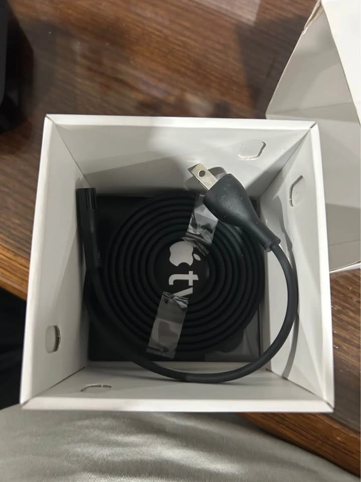 Brand new Apple TV 3rd Generation Model A1469 - photo 3