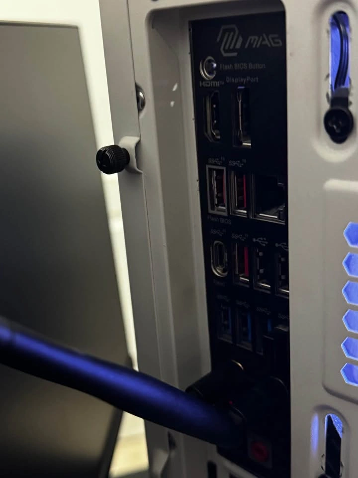 High-Performance 1440p Gaming PC | Ryzen 5 7500F | RX 9060 XT - photo 4