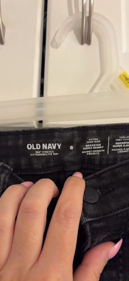 Old Navy Black Raw Hem Jeans - photo 2
