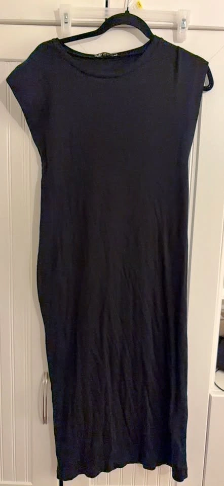 Zara Black Sleeveless Knee-Length Dress