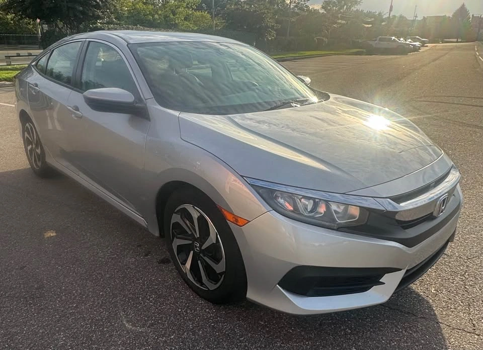 2016 Honda Civic LX Sedan 4D - photo 2