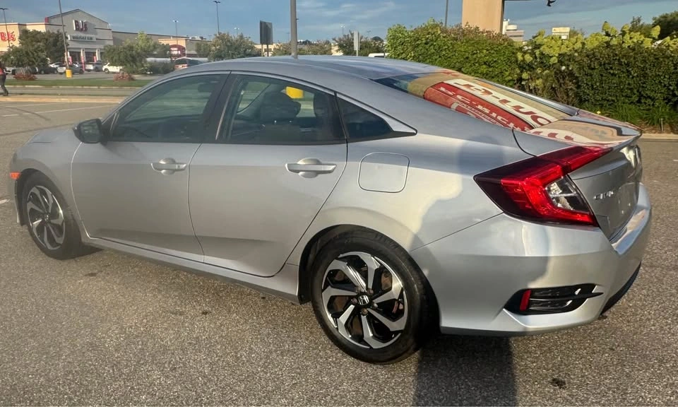 2016 Honda Civic LX Sedan 4D - photo 3
