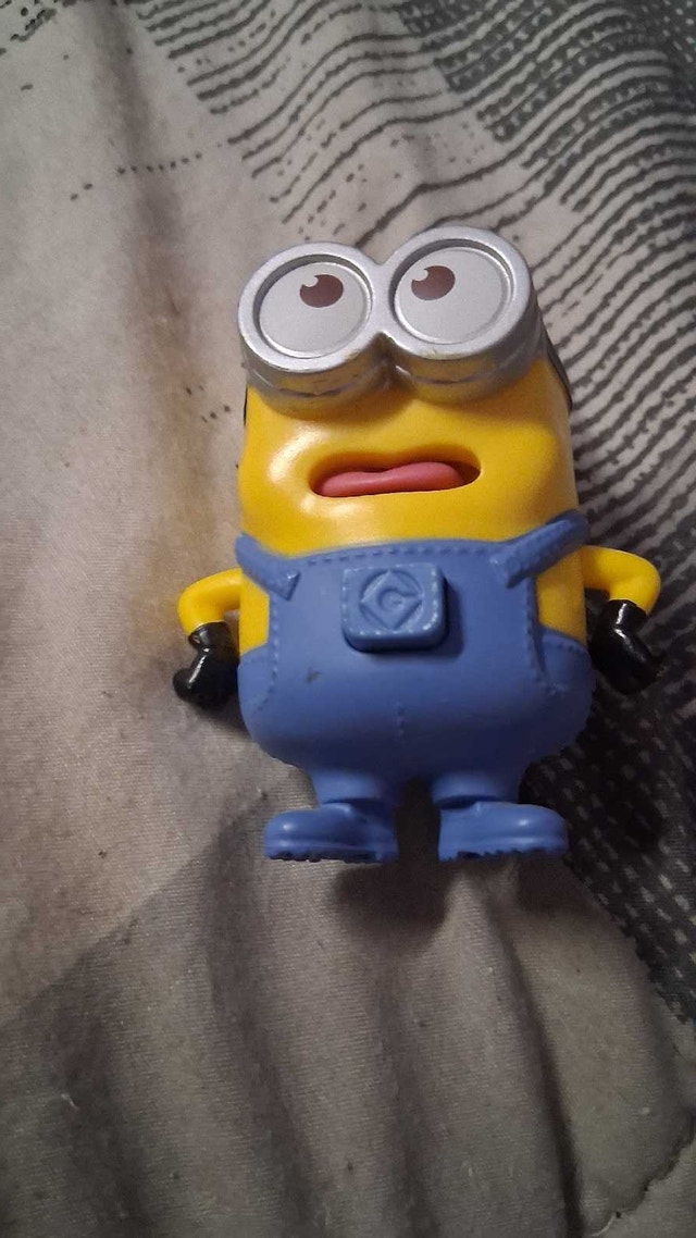 Lot of Despicable Me figures - photo 2
