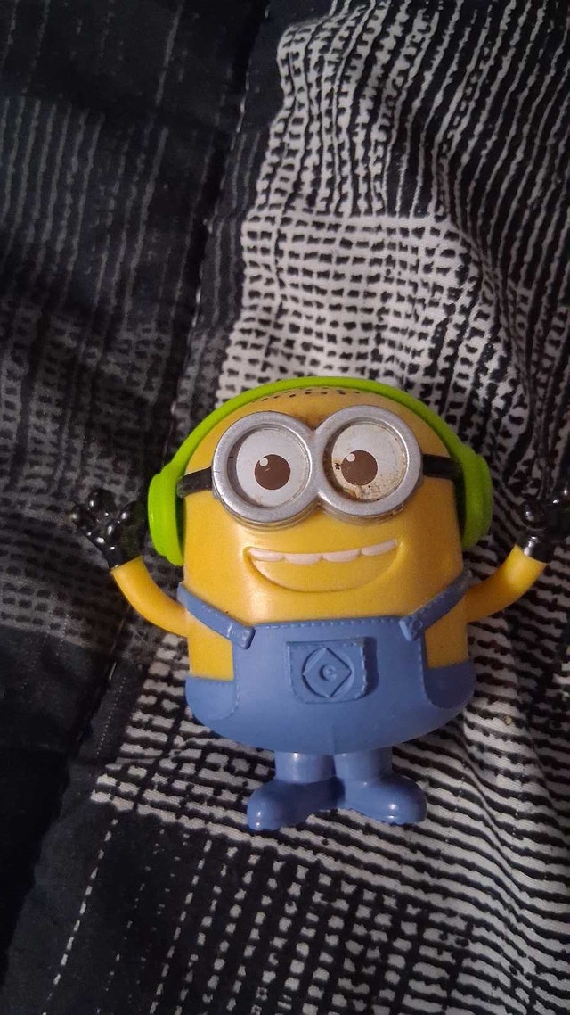 Lot of Despicable Me figures - photo 3