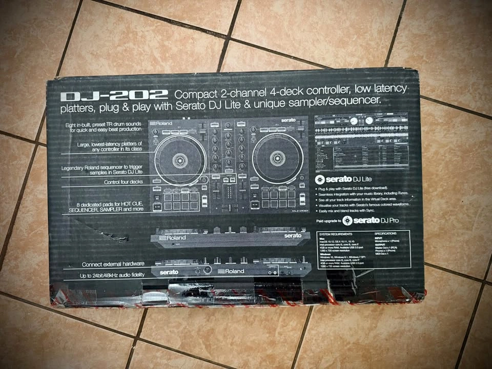 NEW Roland DJ-202 2-Channel 4-Deck Serato DJ Controller - photo 2