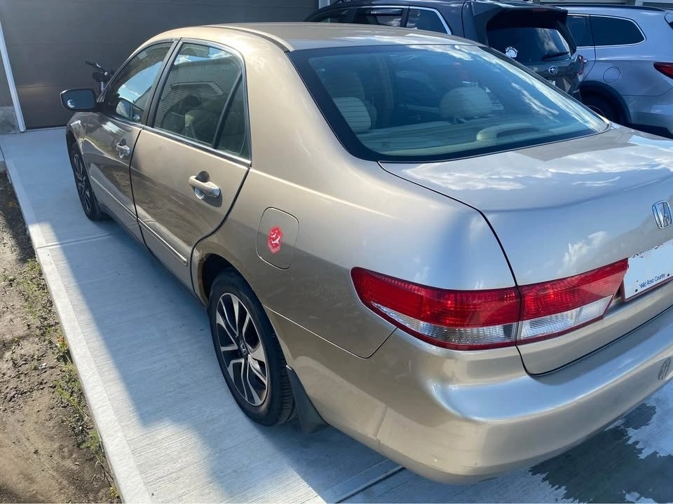 2004 Honda Accord LX-V6 - photo 4