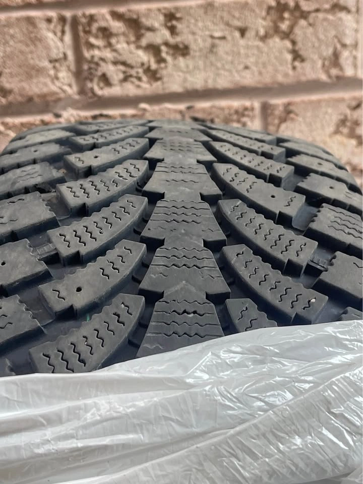 4 Set of Winter Tires - 205/55R16 - photo 3