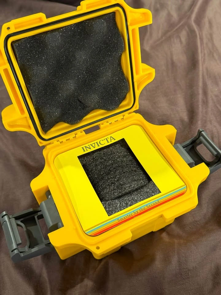 Invicta Yellow Single Watch Impact Case - photo 2