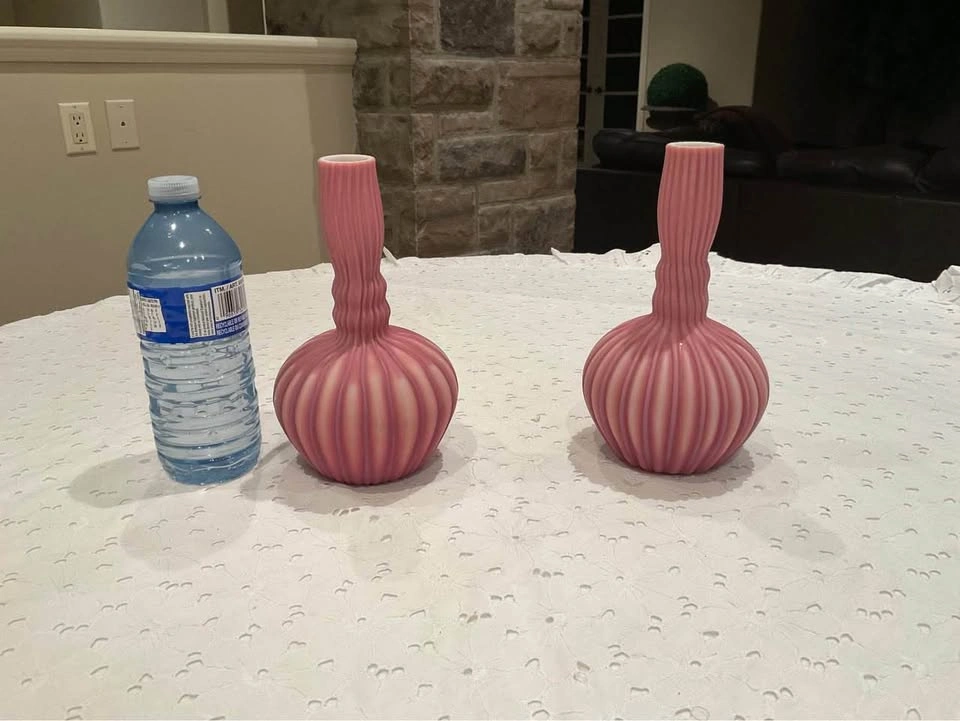 Vases PAIR Antique Ribbed Pink Satin - photo 3