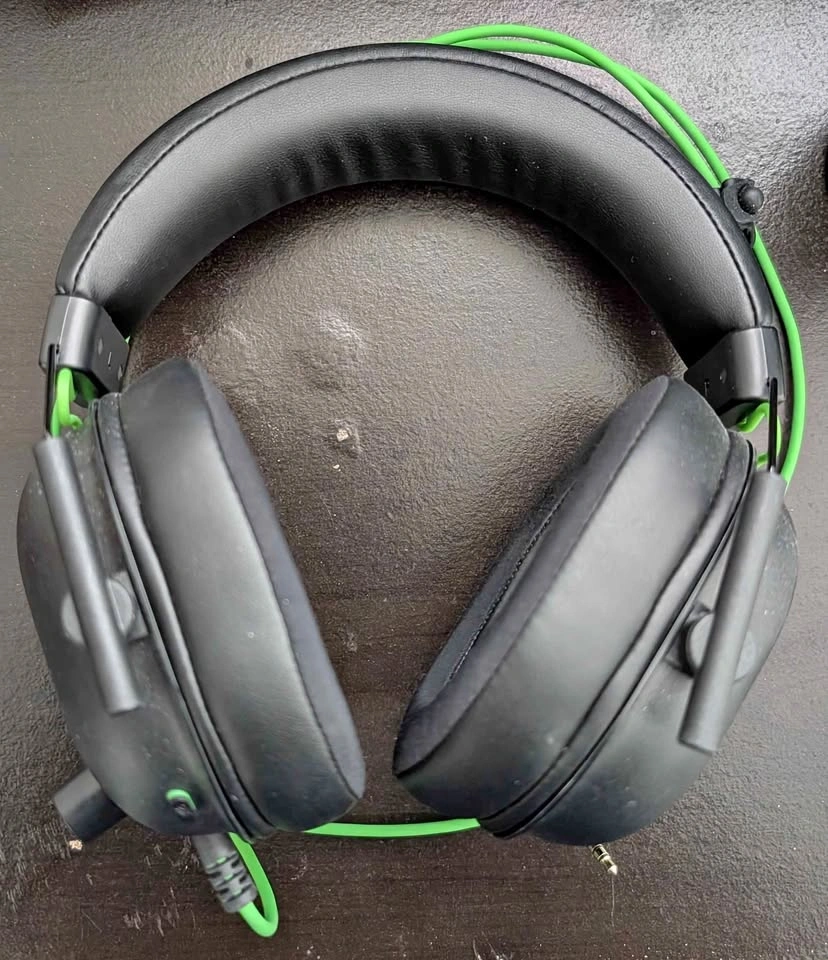 Razer Kraken Pro V2 Gaming Headset – Black/Green