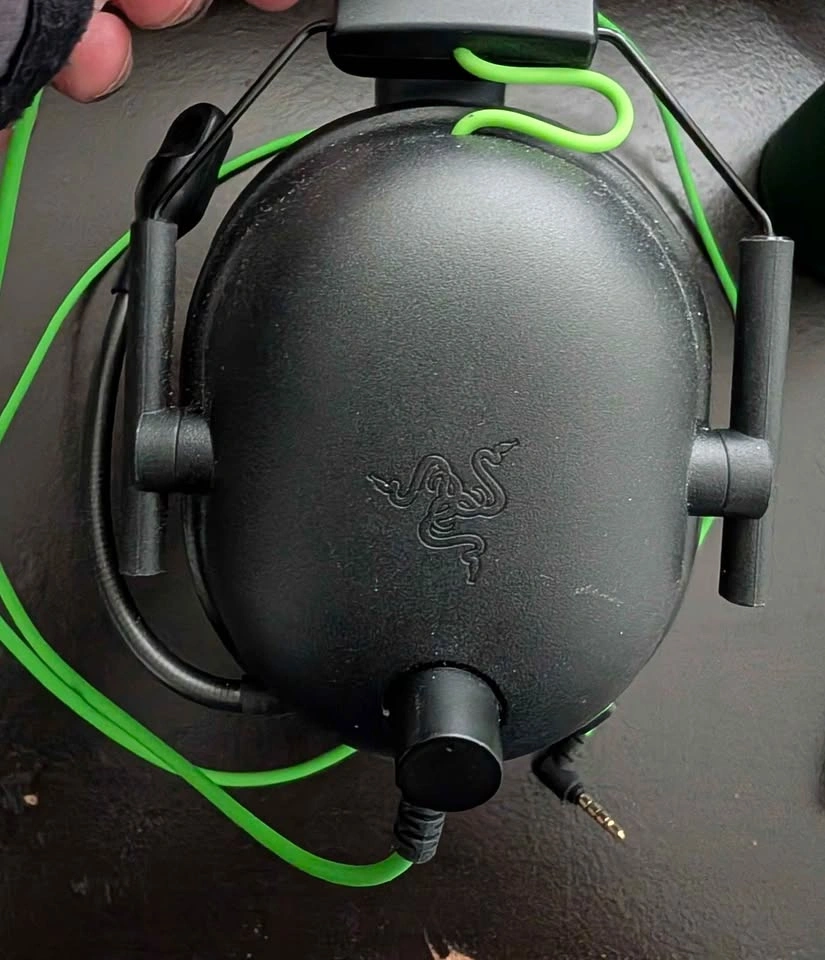 Razer Kraken Pro V2 Gaming Headset – Black/Green - photo 4