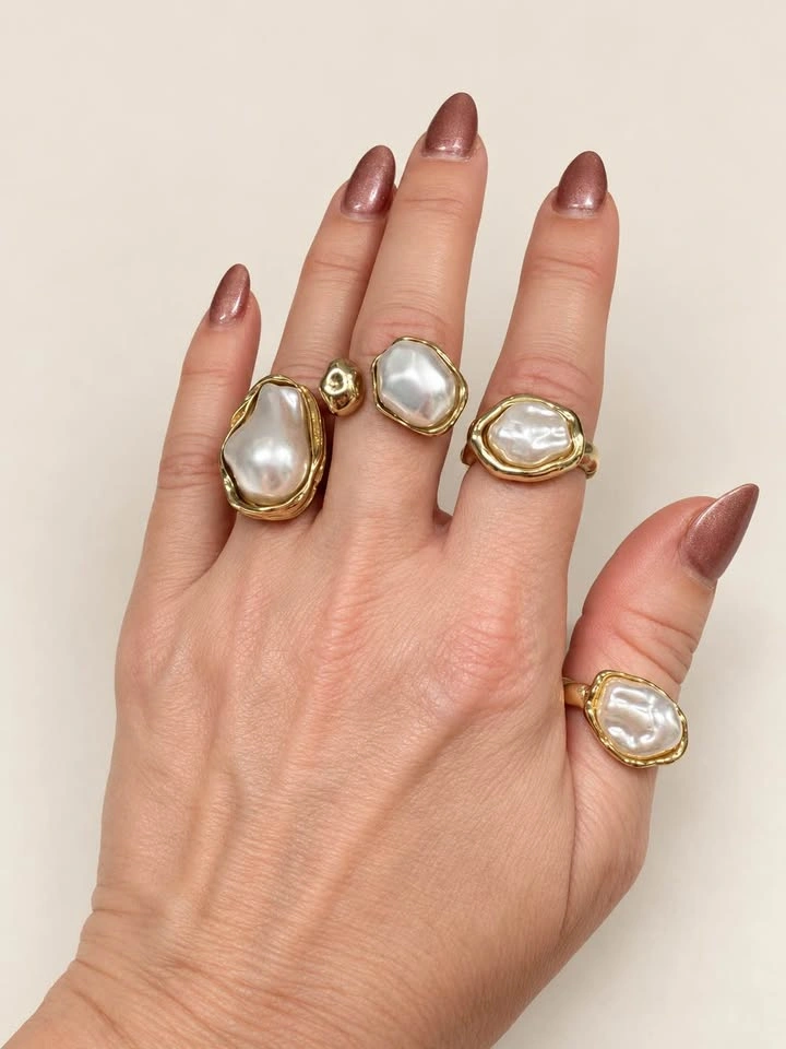 Gold tone pearl ring set - photo 4