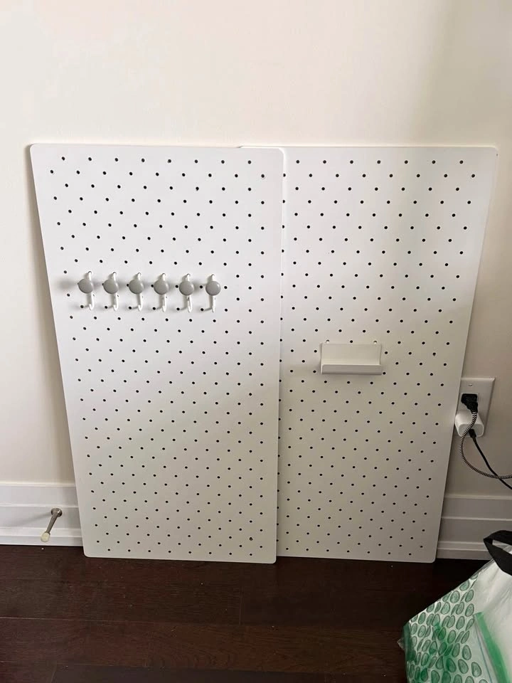2 Umbra Pegboard